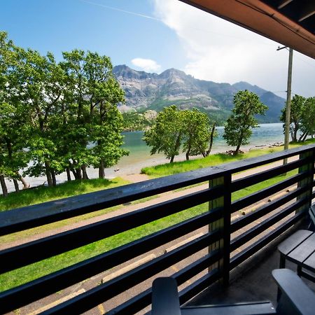 Bayshore Inn & Spa Waterton Park Exterior foto